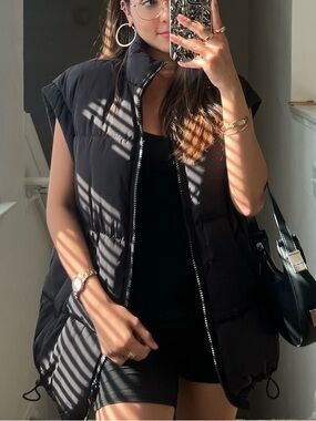H&M Black Puffer Vest